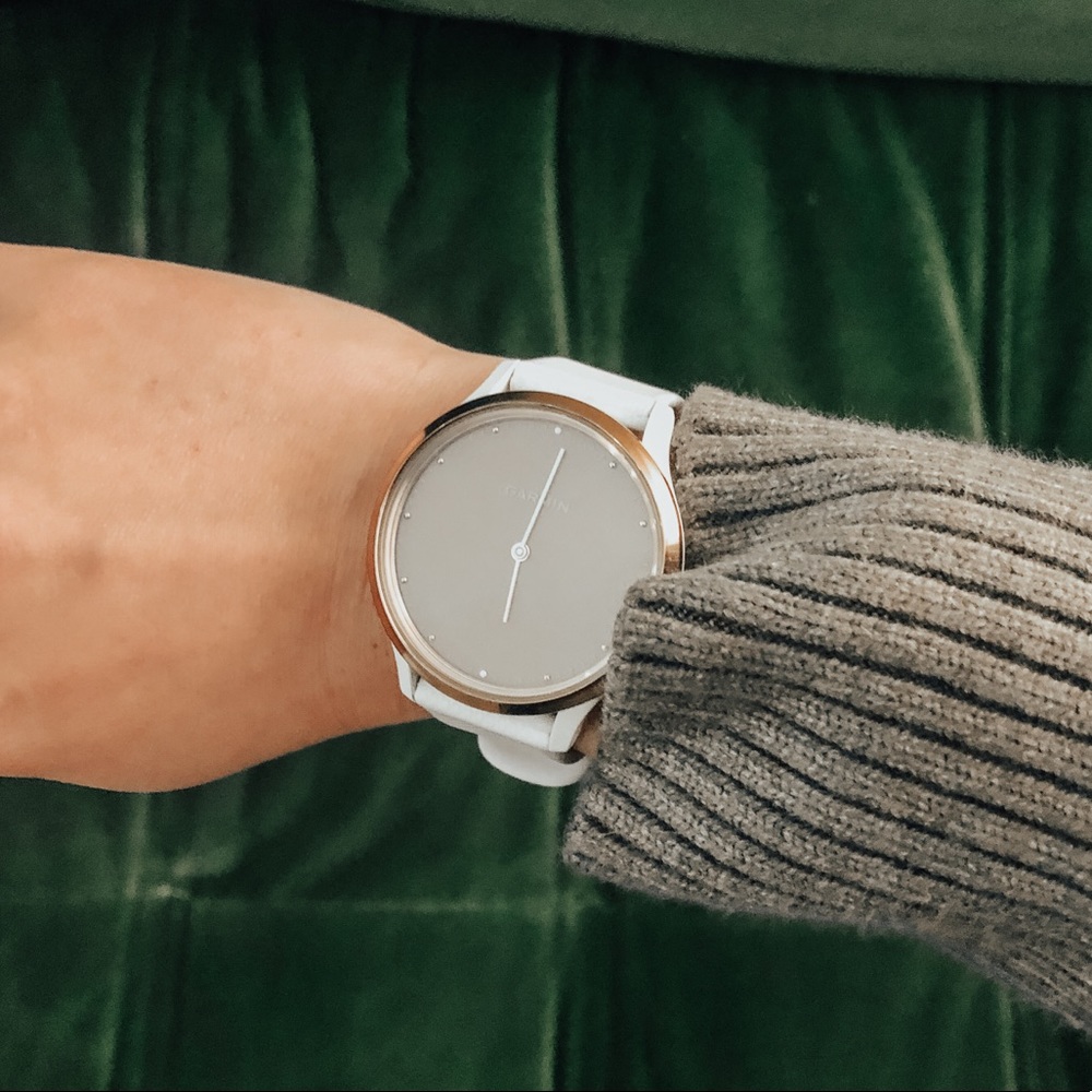 Garmin vivomove smart watch